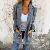 Laura - Elegant Blazer with Check Pattern