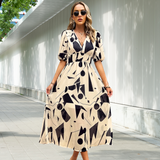 Evelyn - Timeless Midi Dress
