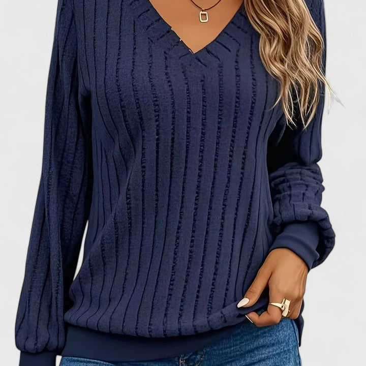 Amber - Comfortable Sweater