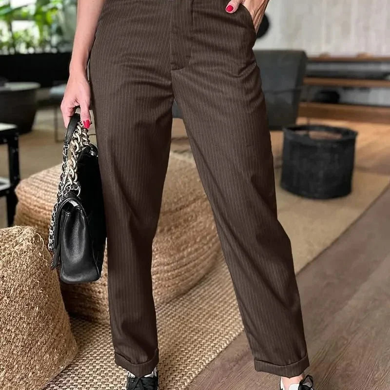 Kotryna - Elegant, figure-enhancing pants with a belt