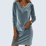 Zoé - Loose Fitting Velvet Dress