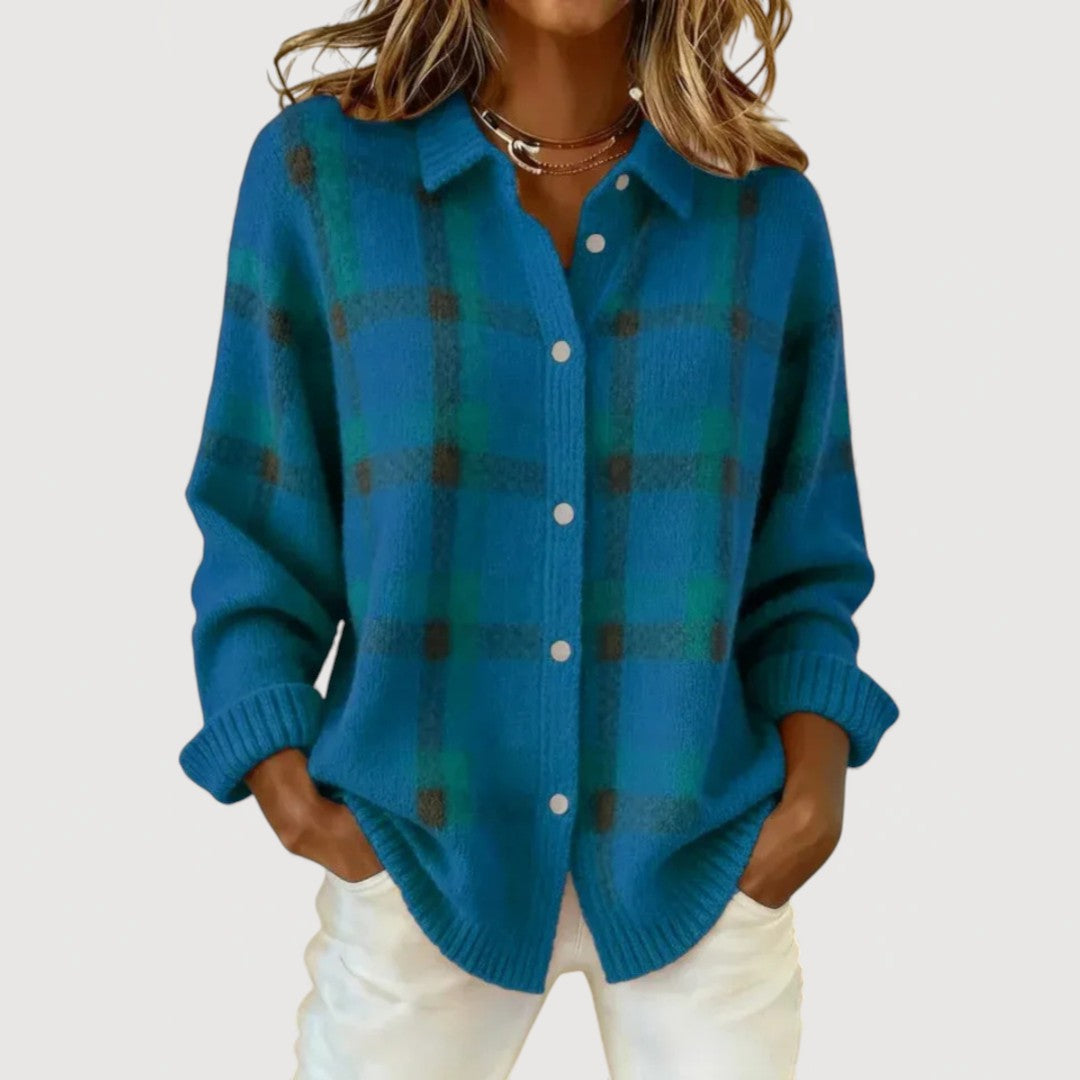 Lucy – Cosy Knit Shirt for Cold-Day Comfort