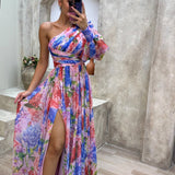 Monica - Elegant and Flowing Dress