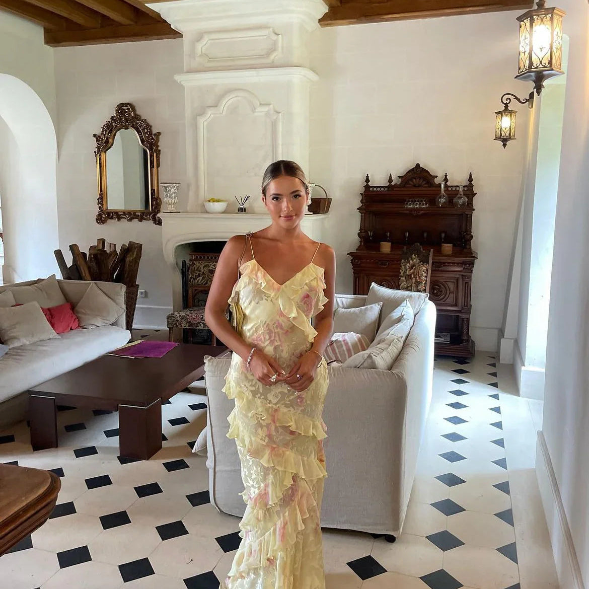 Renée - Long Dress with Ruffles