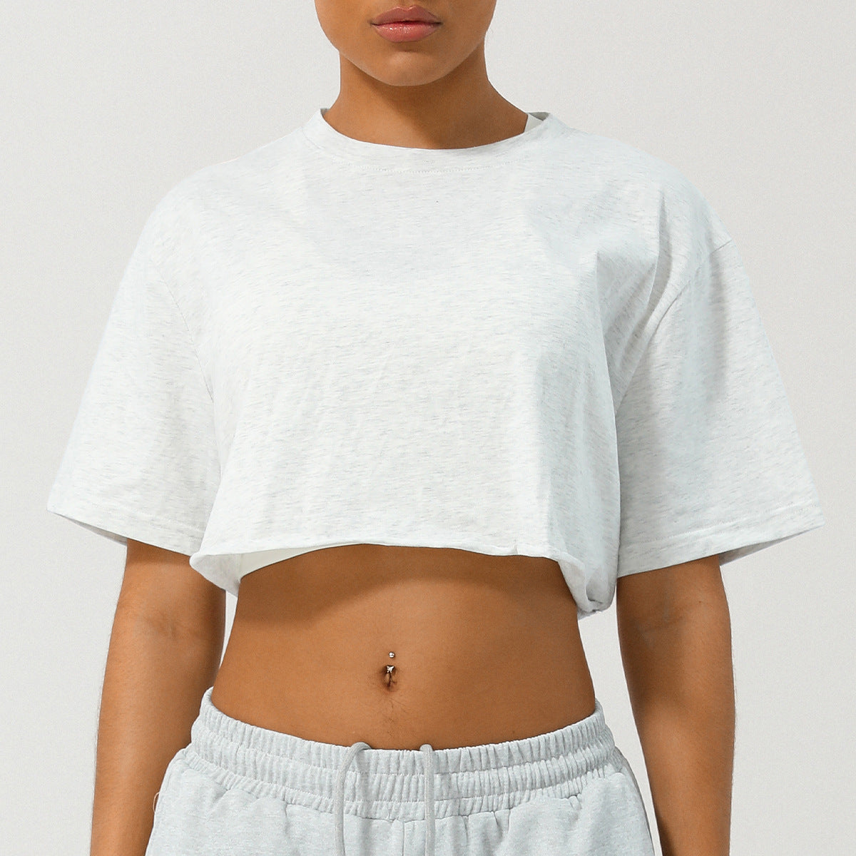 MÉLANIE - Women Relaxed Fit Crop Tee