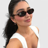 Éliane - Stylish Sunglasses