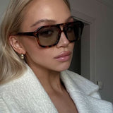 Mélanie - Elegant Sunglasses