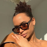 Mélanie - Elegant Sunglasses