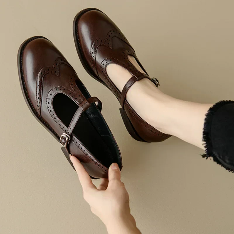Johanna – Elegant Women's T-Strap Shoes