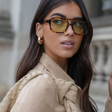 Mélanie - Elegant Sunglasses
