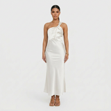 Alicia - Elegant Maxi Dress