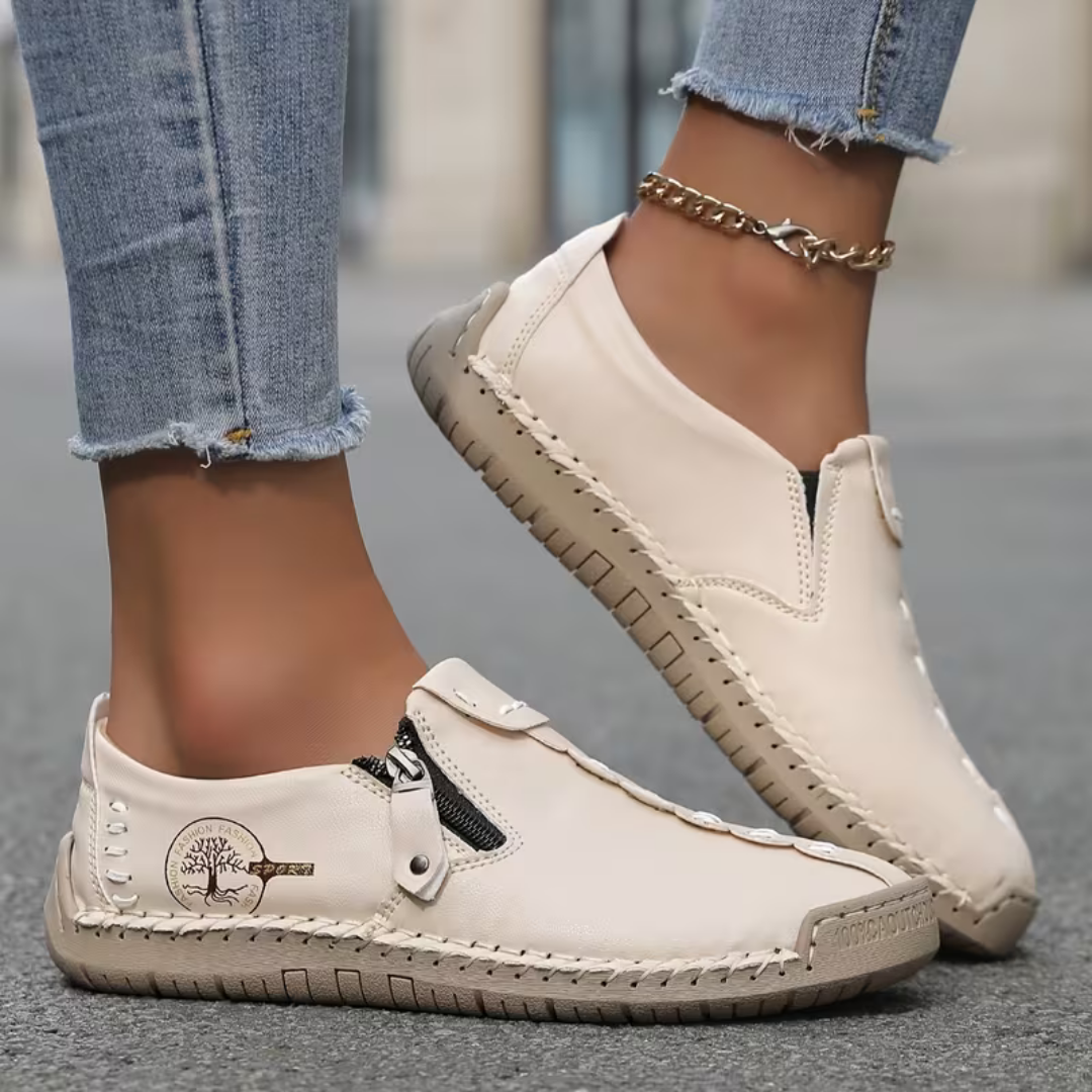 Bailey - Comfort Sneakers with Zipper